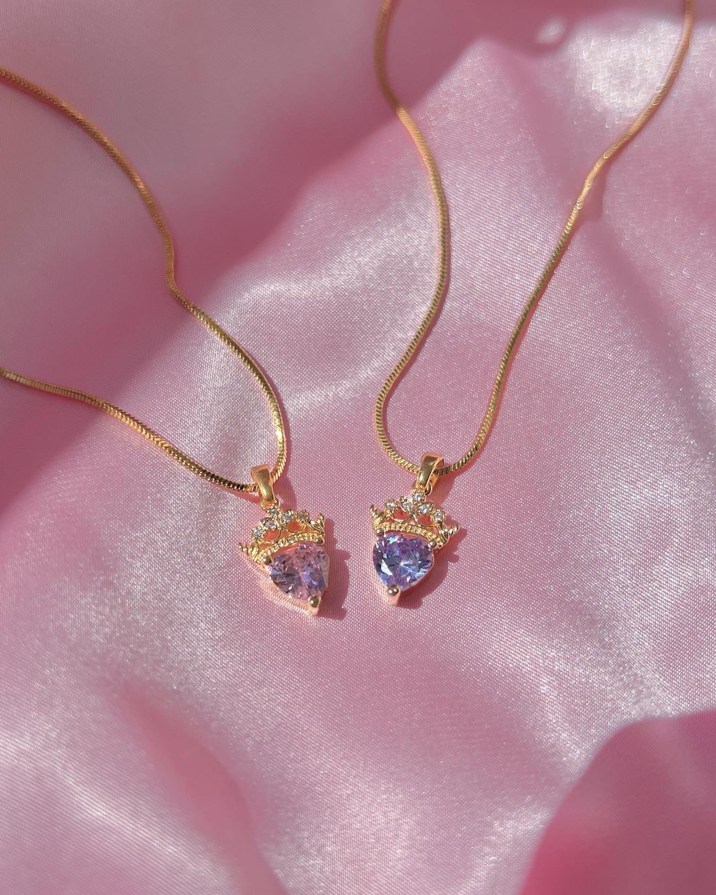 Collar de corazón de la escuela Princess Charm, Blair y Delancy, latón chapado en oro, regalo para ella, estética dorada, collar de tiara, collar de Blair