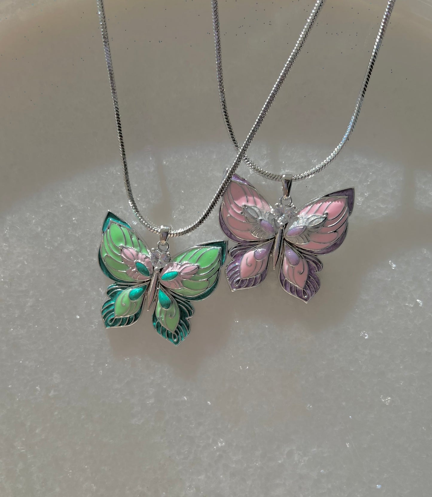 Collar de mariposa mágica
