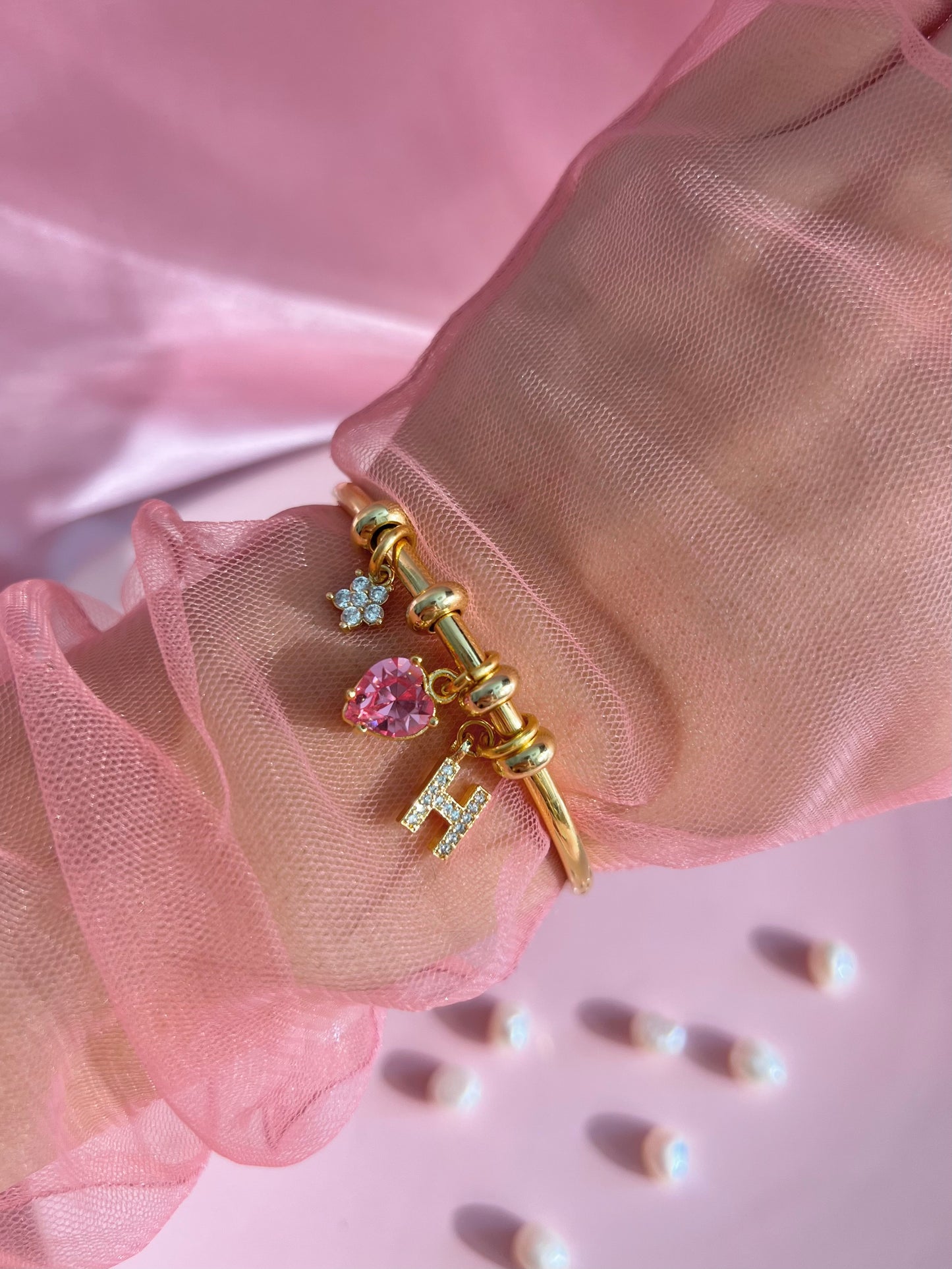 Pulsera con dijes de Lola - Pulsera con dijes de margaritas - Pulsera con dijes personalizados